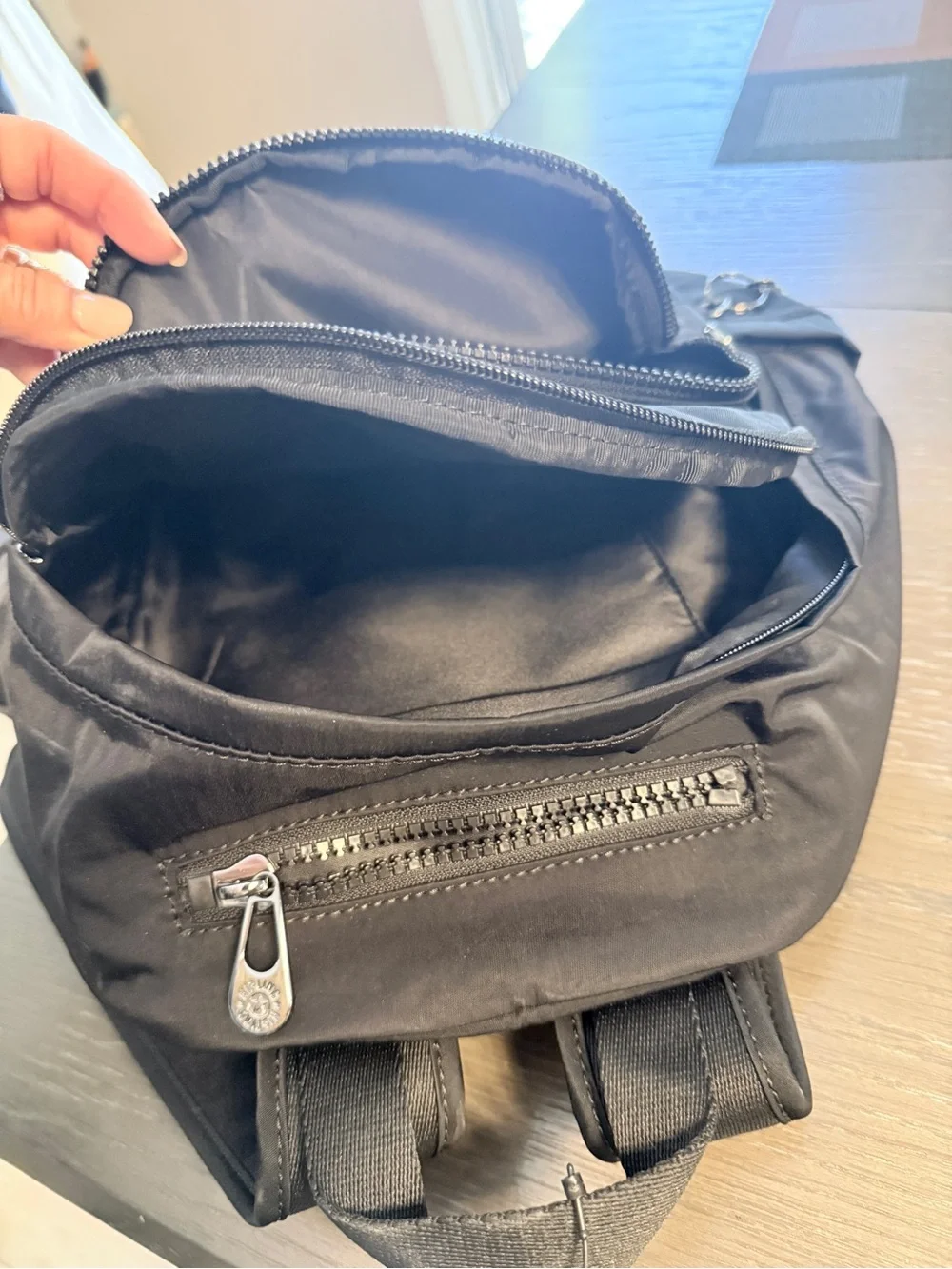 Kipling classic black